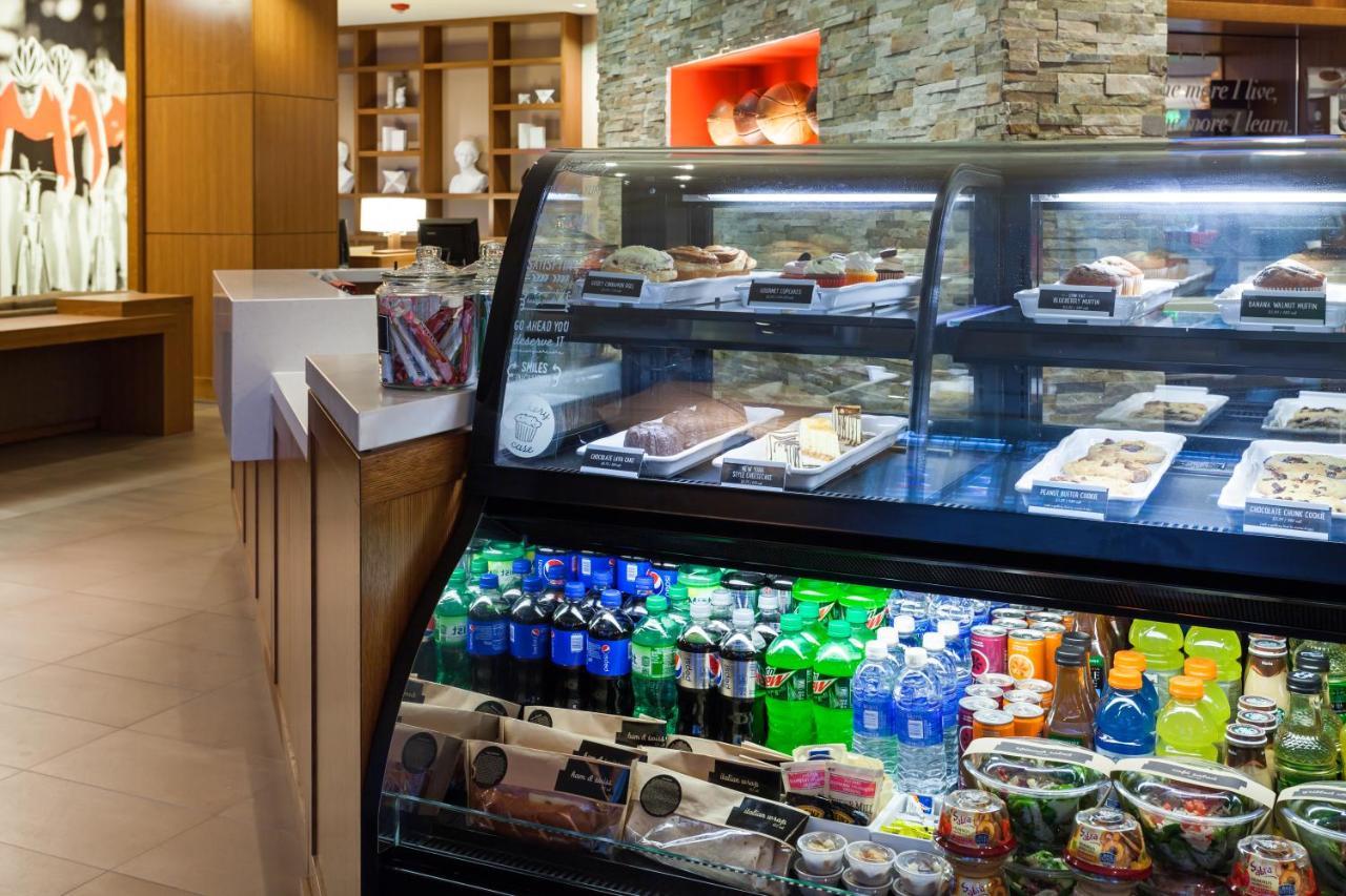 Hyatt Place Bloomington Indiana Экстерьер фото
