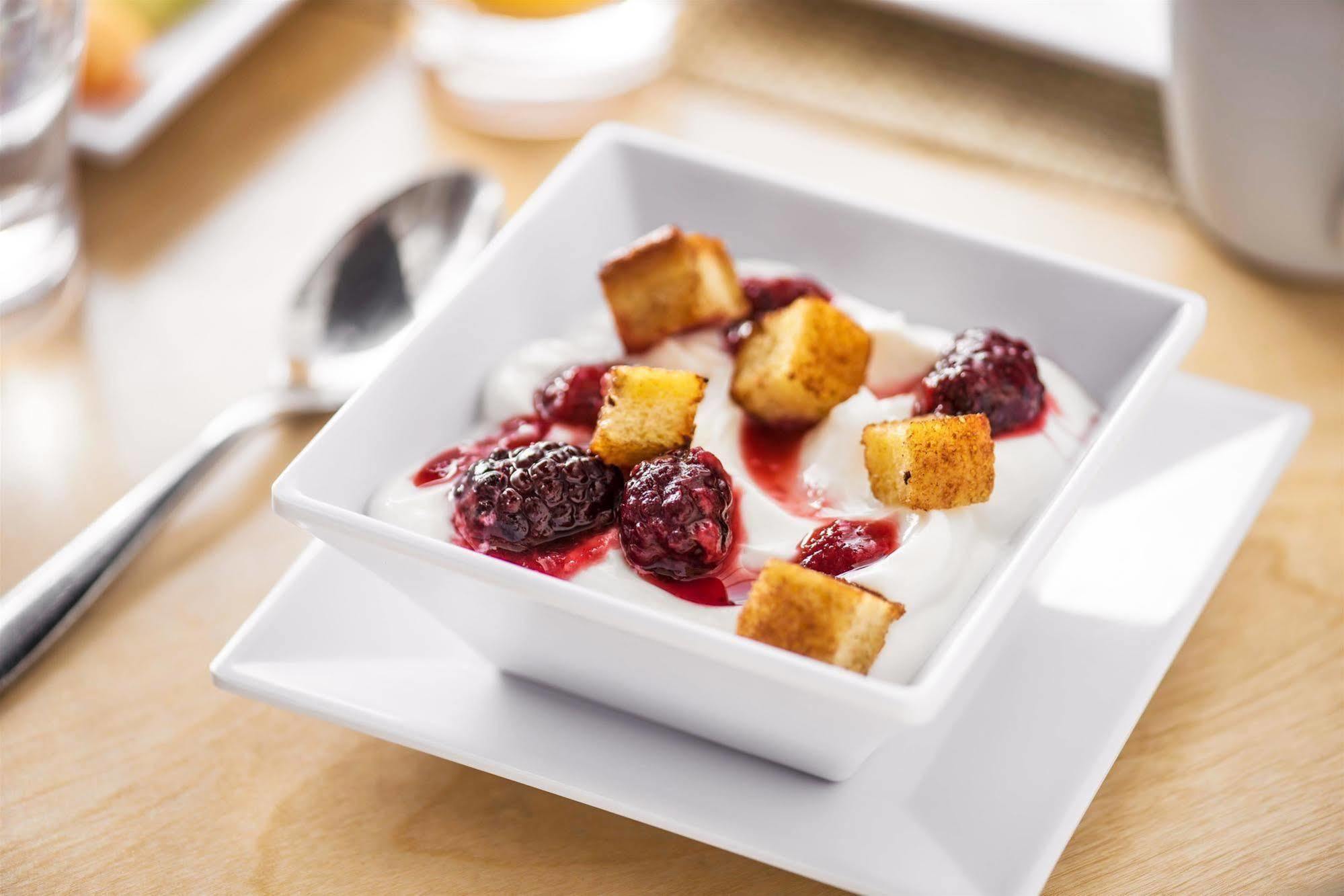 Hyatt Place Bloomington Indiana Экстерьер фото